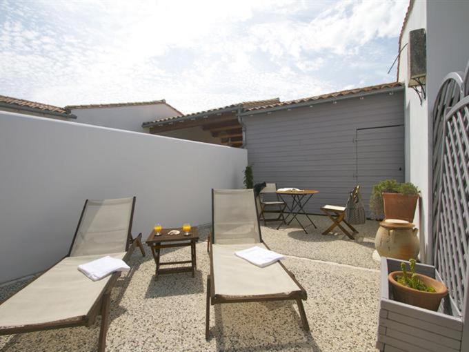 Locations De Vacances Le Clos Rhea 圣马丹德雷 客房 照片