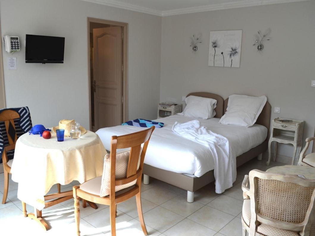 Locations De Vacances Le Clos Rhea 圣马丹德雷 客房 照片