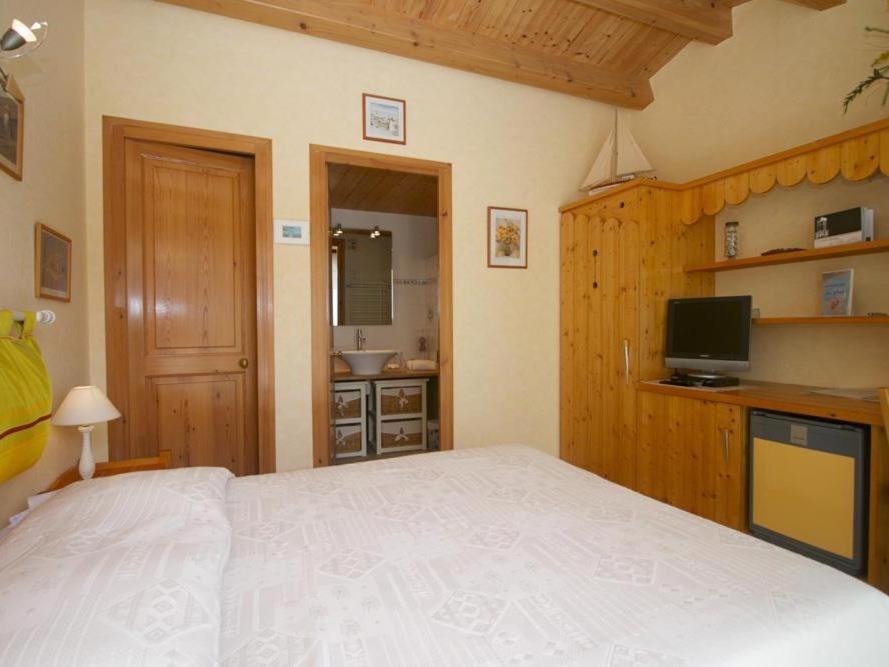 Locations De Vacances Le Clos Rhea 圣马丹德雷 客房 照片