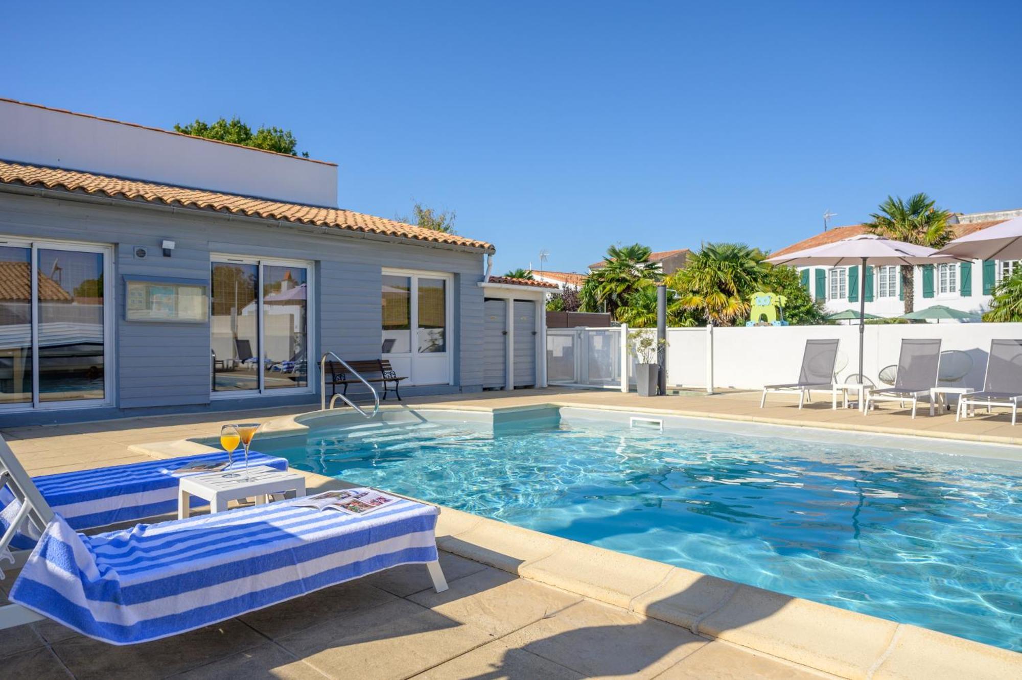 Locations De Vacances Le Clos Rhea 圣马丹德雷 外观 照片